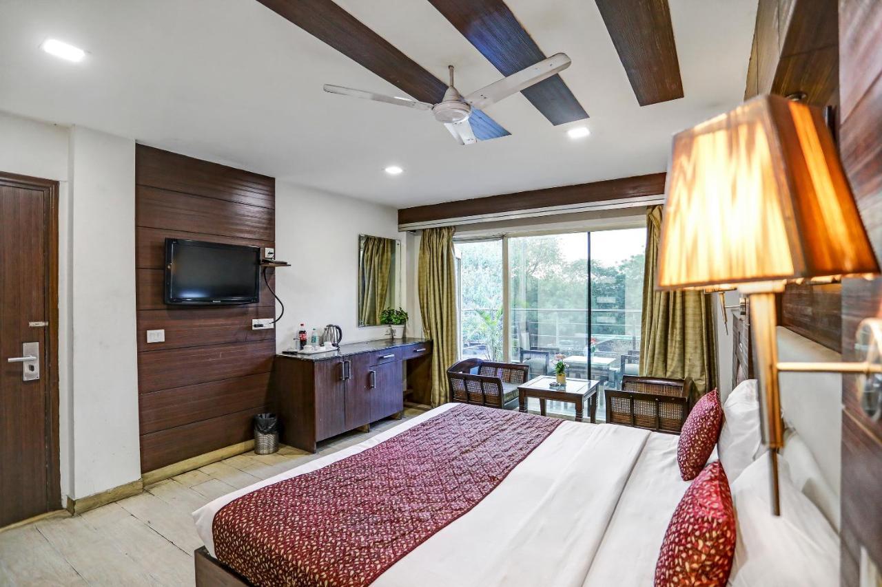 Staybook - South Delhi 4* New Delhi