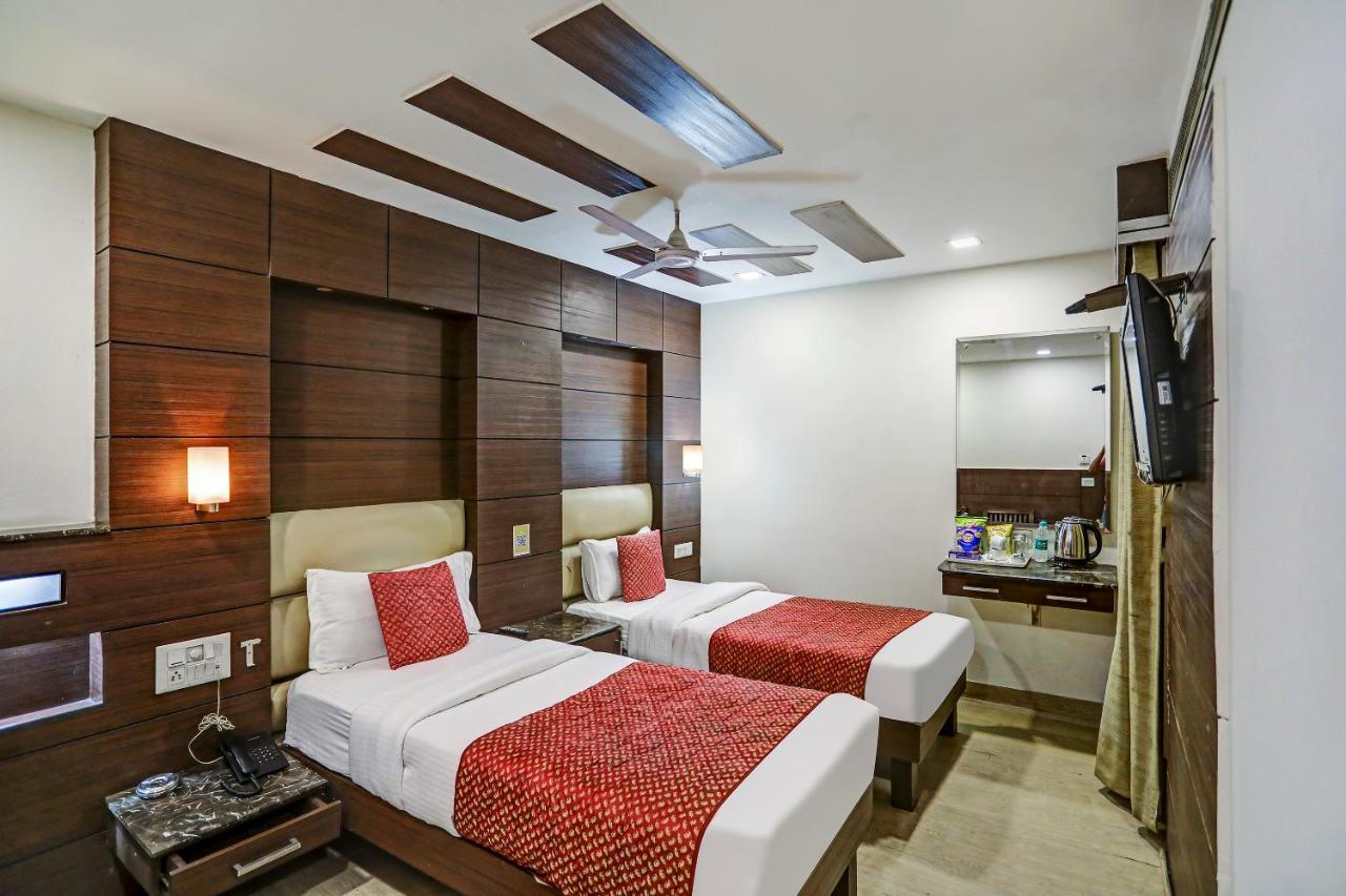 Hotel Staybook - South Delhi New Delhi